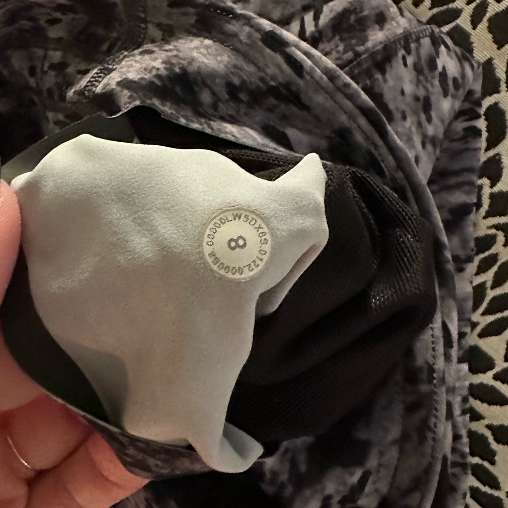 Gray/Black Pattern Bace Pace Lululemon Legging! - image 8